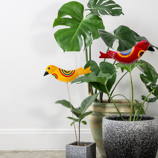 Myna(Pack of 2) Handcrafted Metal Bird Garden Decor- Yellow & Red