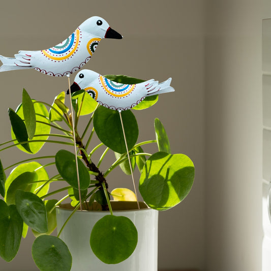 Myna(Pack of 2) Handcrafted Metal Bird Stick/Garden Stake For Garden Decor- White