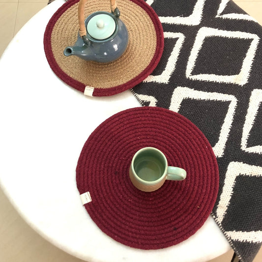 JASMEY HOMES Two-Sided Cotton Tablemats/Placemats Heat Resistant Dining Table Place Mats for Kitchen Coffee Table Wedding Party (12 inches / 30 cm Round) Maroon, Set of 2 - jasmeyhomes