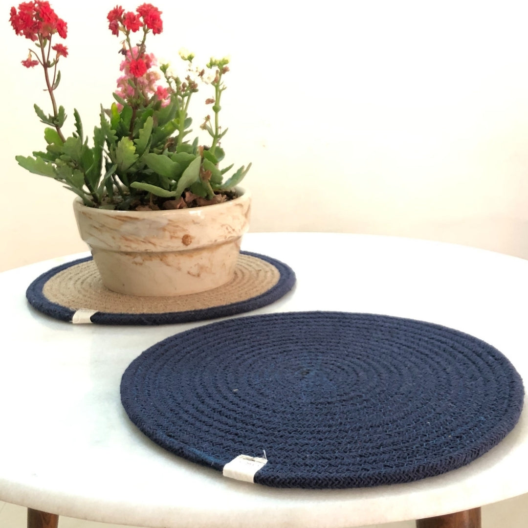 JASMEY HOMES Two-Sided Cotton Tablemats/Placemats Heat Resistant Dining Table Place Mats for Kitchen Coffee Table Wedding Party (12 inches / 30 cm Round) Blue, Set of 2 - jasmeyhomes